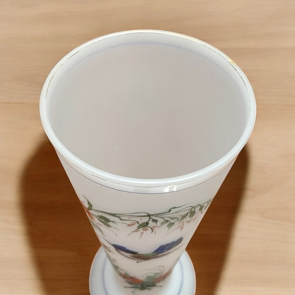 Vintage Floral Vase – Centennial Style – 12” Tall - White 🌸 - Picture 3 of 6